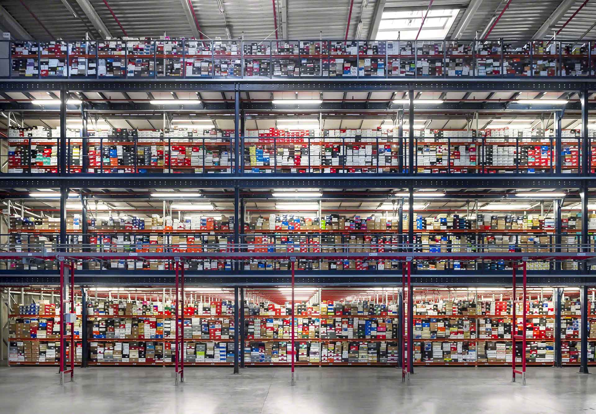 Tipos De Estantes Industriais Para Armaz m Mecalux pt tipos-de-estantes-industriais-para-armaz-m-mecalux-pt